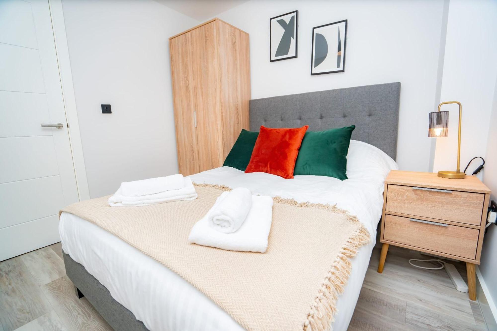 Smart Central Birmingham 2 Bedroom Apartment Екстер'єр фото